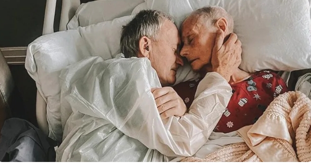 Enkelin teilt emotionalen Moment, der die 60-jährige Liebesgeschichte ihrer Großeltern beendet